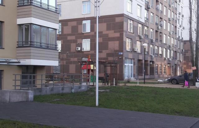 Монтаж опор вуличного освітлення, послуги бригада електриків Київ, Ірпінь, Буча