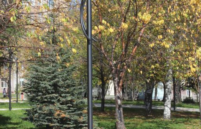 Установка люстри освітлення квартири будинку. Електромонтаж Київ, Ірпінь, Буча